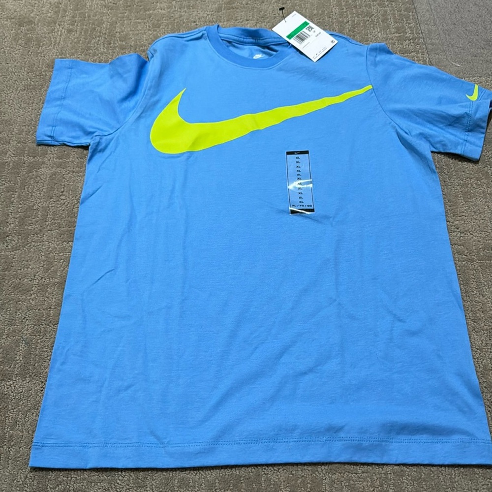Youth XL Nike Tshirts